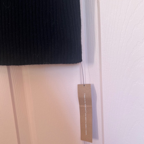 NWT Cashmere Reformation Tenore Black Sweater Midi Dress Medium - Picture 4 of 9